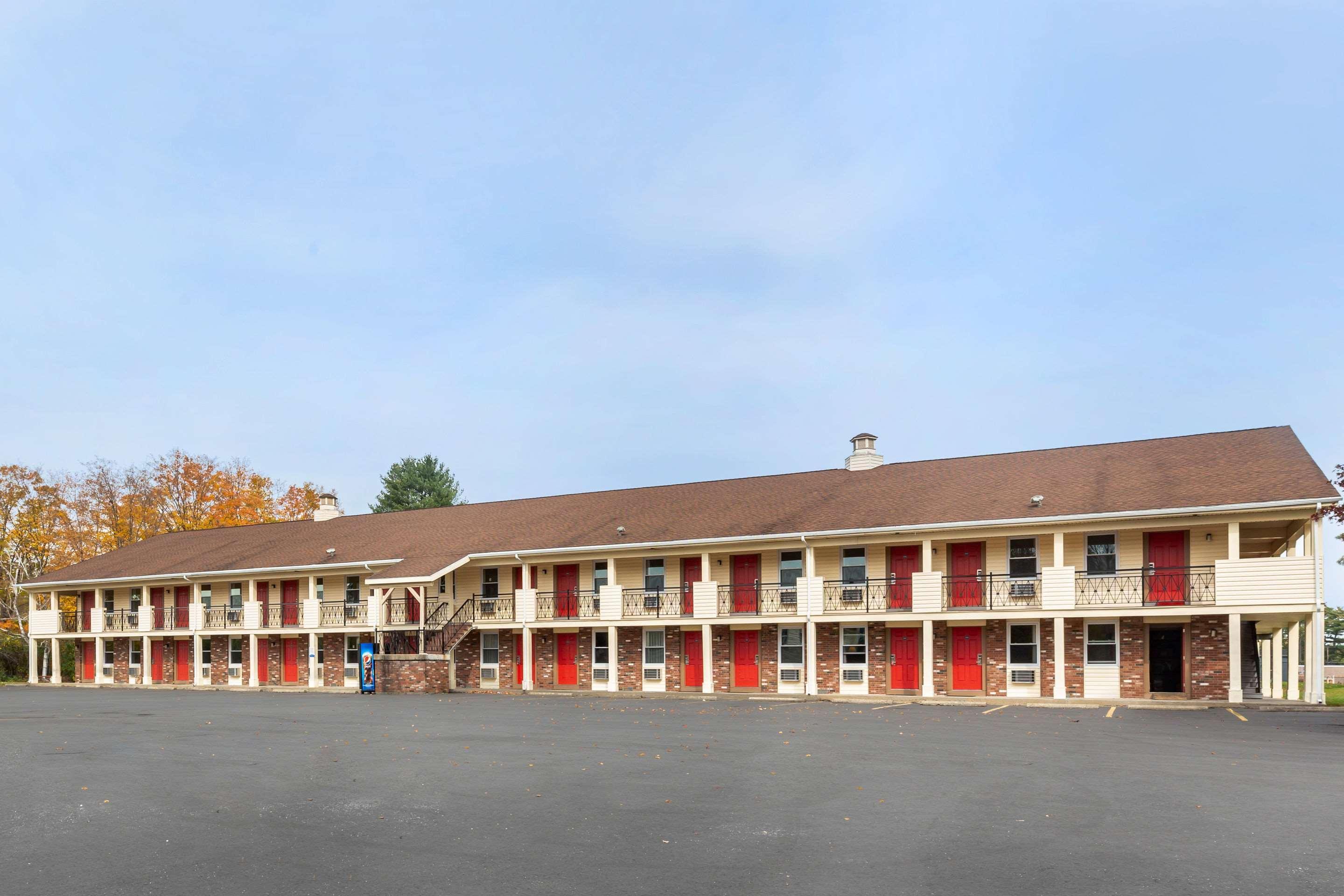 Econo Lodge Sturbridge Route 20 Dış mekan fotoğraf