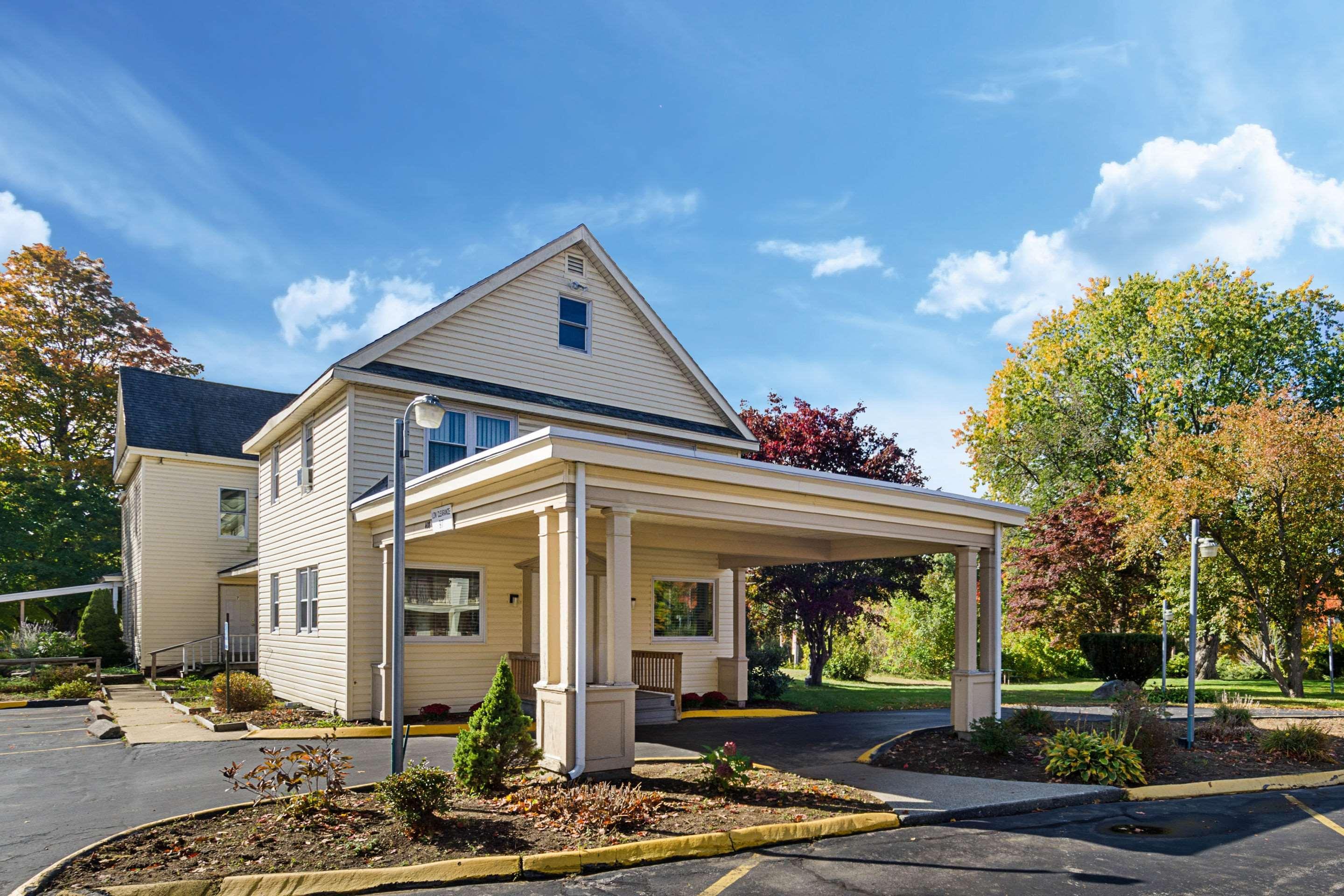 Econo Lodge Sturbridge Route 20 Dış mekan fotoğraf